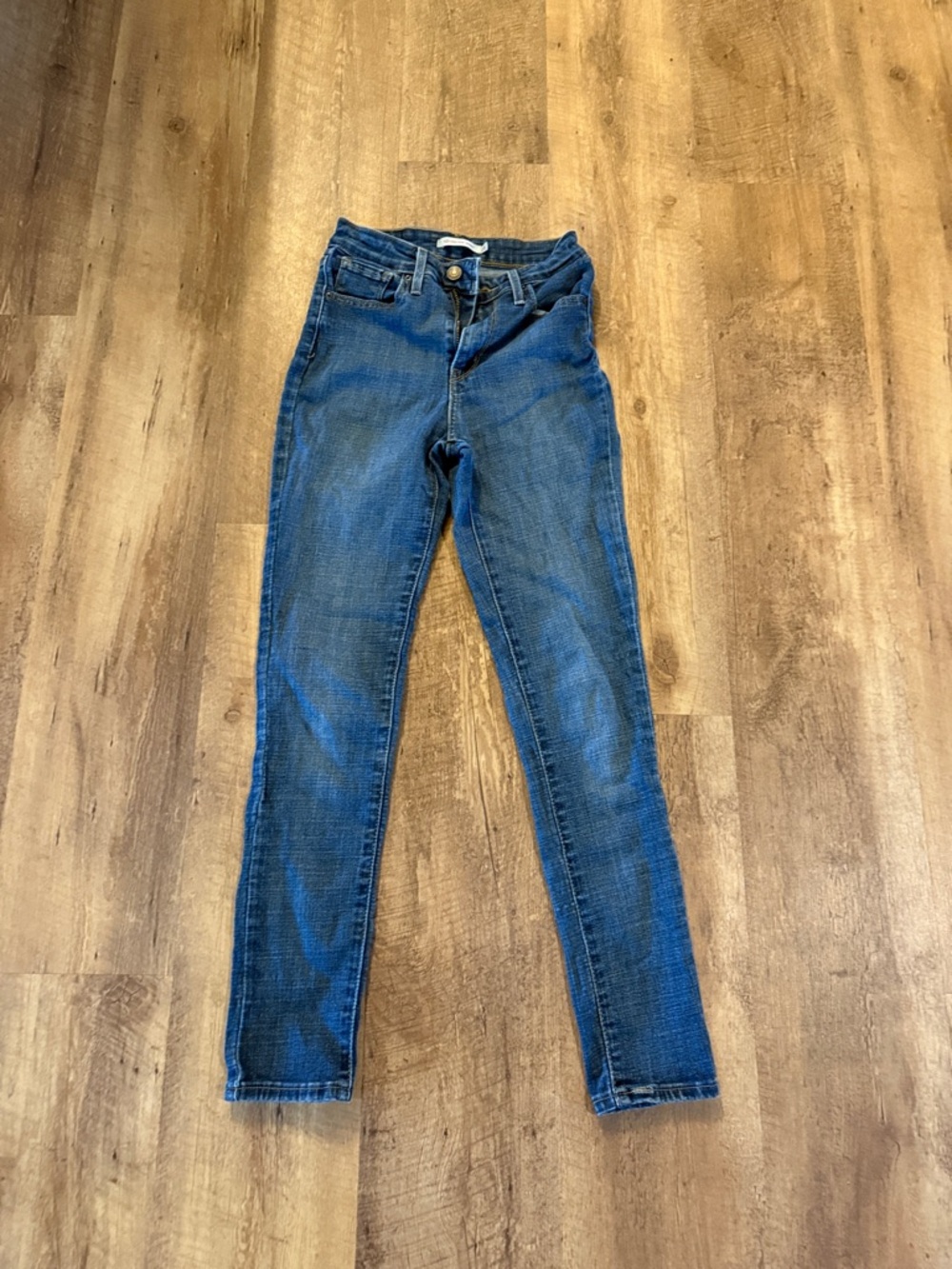 Signature by Levi Strauss Women's Skinny Jeans in Medium Blue Wash